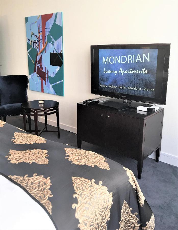 Mondrian Luxury Suites & Apartments Krakow Old Town Bagian luar foto